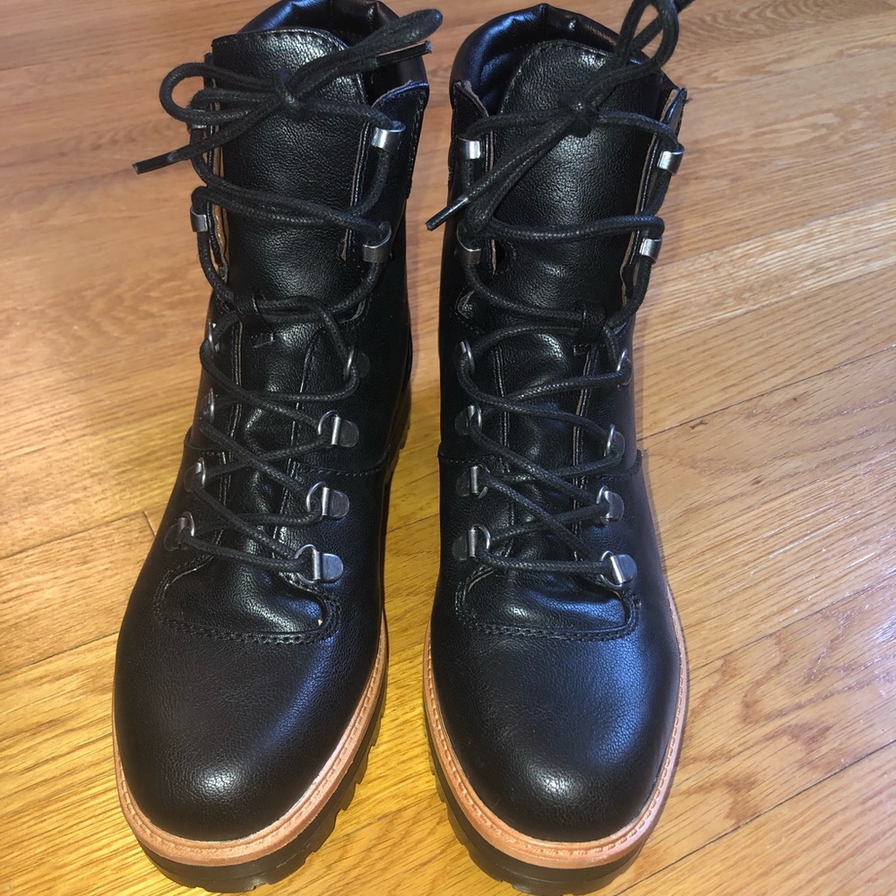 Never Worn Indigo Rd Boots